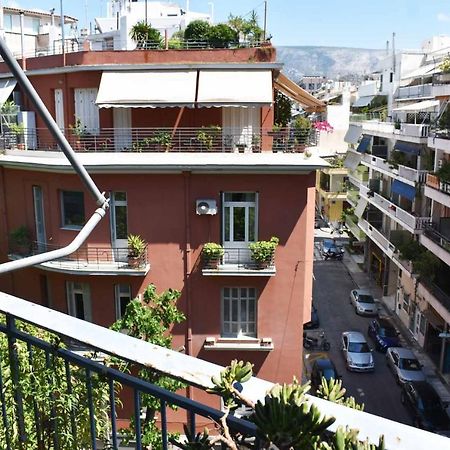 Katzen Room By The Metro Athens Exterior photo