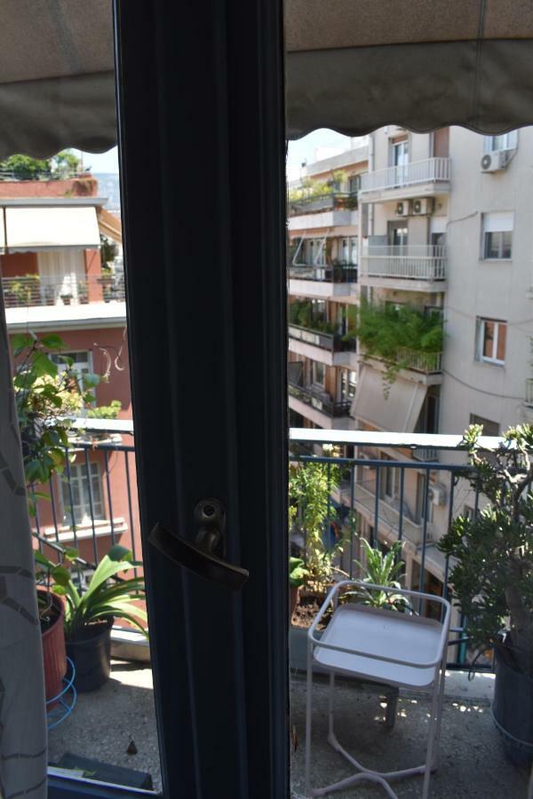 Katzen Room By The Metro Athens Exterior photo